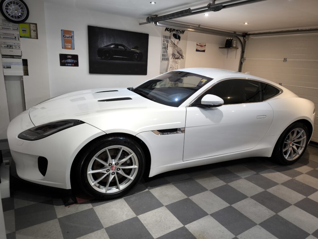 Polissage complet d’une Jaguar F-TYPE à Sausheim près de Kingersheim